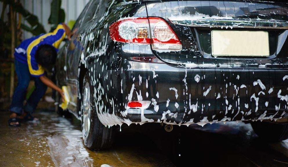 自己洗車好麻煩！？ 正確觀念與步驟洗得開心又乾淨！